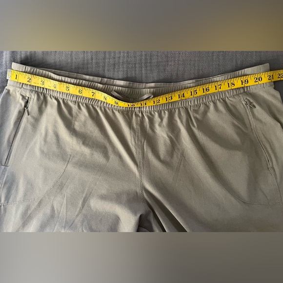Kuhl tan active pants pull-on 2X regular - Picture 10 of 12